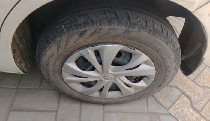 2020 Maruti Swift VXI, Petrol, Manual, 37,284 km, tyre