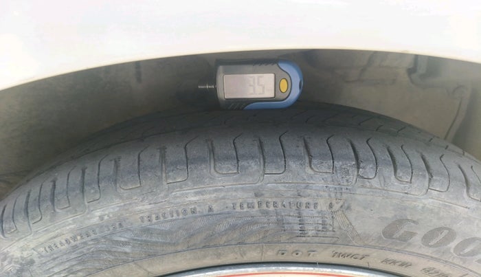 2011 Maruti A Star VXI (ABS) AT, Petrol, Automatic, 71,268 km, tyre