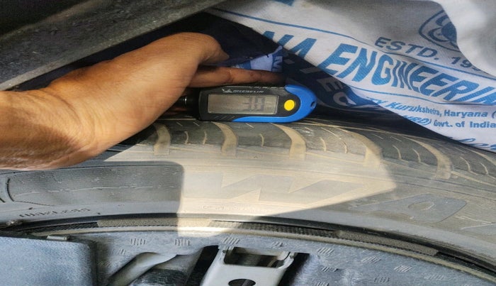 2017 Maruti Vitara Brezza VDI (O), Diesel, Manual, 76,066 km, tyre