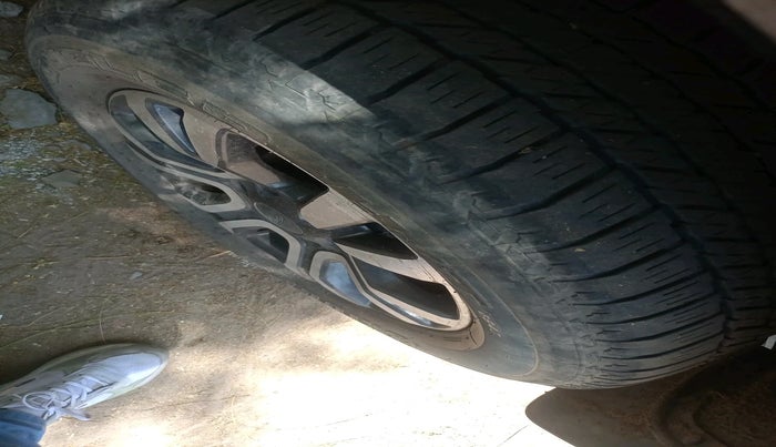 2019 Ford Endeavour TITANIUM PLUS 3.2 4X4 AT SUNROOF, Diesel, Automatic, 98,153 km, tyre