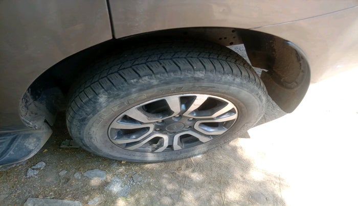 2019 Ford Endeavour TITANIUM PLUS 3.2 4X4 AT SUNROOF, Diesel, Automatic, 98,153 km, tyre