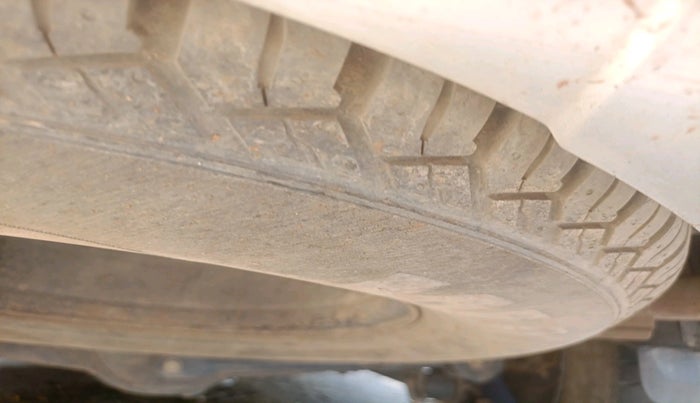 2019 Ford Endeavour TITANIUM PLUS 3.2 4X4 AT SUNROOF, Diesel, Automatic, 98,153 km, tyre