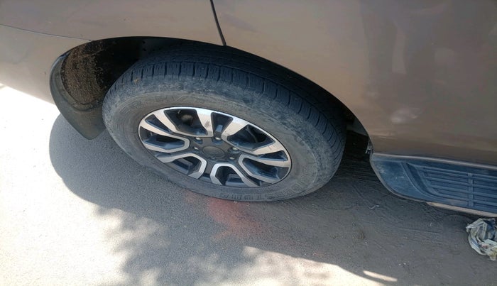 2019 Ford Endeavour TITANIUM PLUS 3.2 4X4 AT SUNROOF, Diesel, Automatic, 98,153 km, tyre