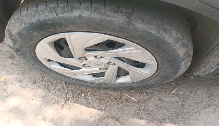 2023 Hyundai Creta E 1.5 DIESEL, Diesel, Manual, 54,597 km, tyre