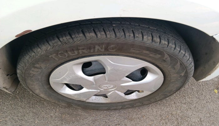 2018 Tata Tiago XT PETROL, Petrol, Manual, 92,810 km, tyre