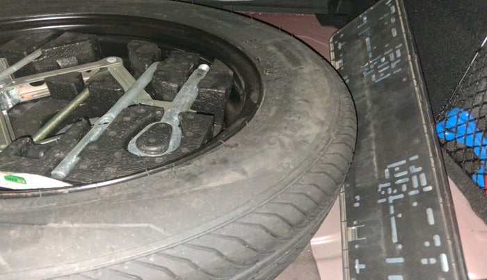 2022 MG ASTOR SHARP 1.5 CVT, Petrol, Automatic, 29,080 km, tyre