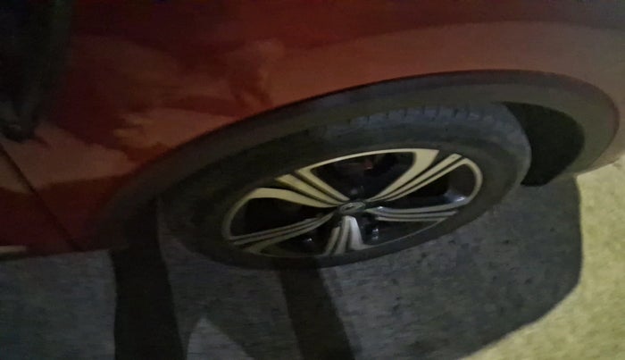 2022 MG ASTOR SHARP 1.5 CVT, Petrol, Automatic, 29,080 km, tyre