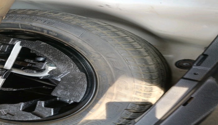 2019 Skoda Octavia 2.0 TDI CR AMBITION, Diesel, Manual, 1,28,010 km, tyre