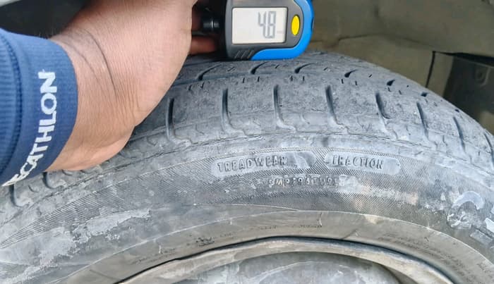 2010 Maruti Ritz VDI, Diesel, Manual, 1,94,171 km, tyre