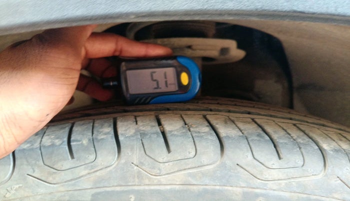 2023 Tata NEXON FEARLESS + SUNROOF DCA DUAL TONE 1.2 PETROL, Petrol, Automatic, 17,493 km, tyre