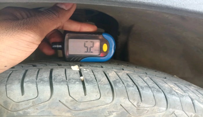 2023 Tata NEXON FEARLESS + SUNROOF DCA DUAL TONE 1.2 PETROL, Petrol, Automatic, 17,493 km, tyre