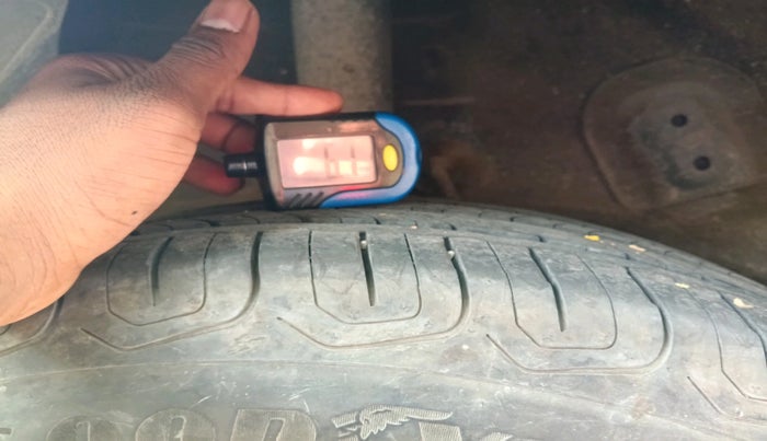 2023 Tata NEXON FEARLESS + SUNROOF DCA DUAL TONE 1.2 PETROL, Petrol, Automatic, 17,493 km, tyre