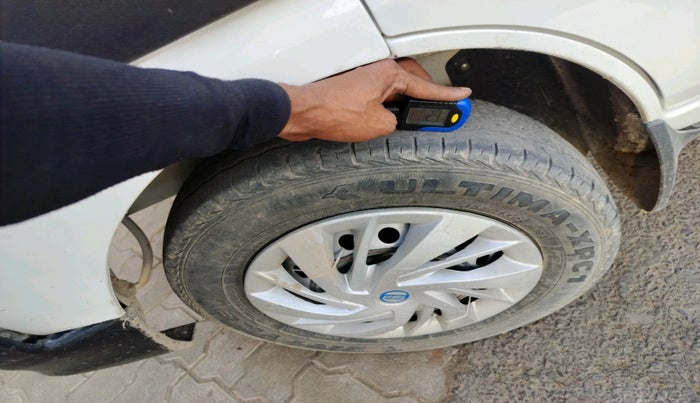 2024 Maruti Eeco 5 Str Ac CNG (O) , CNG, Manual, 31,998 km, tyre
