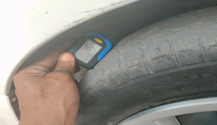 2012 Maruti Alto K10 VXI, CNG, Manual, 1,06,272 km, tyre