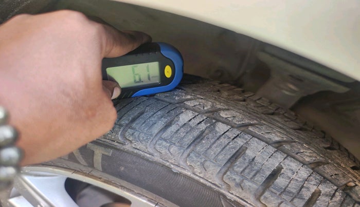 2013 Maruti Wagon R Stingray VXI, Petrol, Manual, 39,435 km, tyre