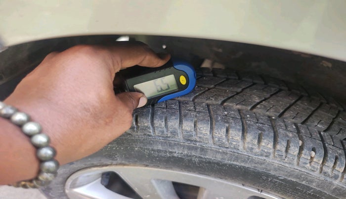 2013 Maruti Wagon R Stingray VXI, Petrol, Manual, 39,435 km, tyre