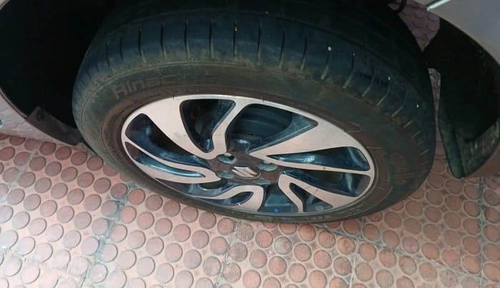 2020 Maruti Baleno ZETA PETROL 1.2, Petrol, Manual, 27,106 km, tyre