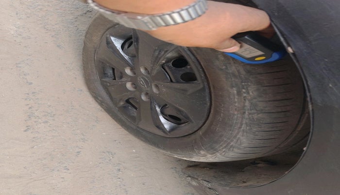 2017 Hyundai Creta S 1.4 DIESEL, Diesel, Manual, 1,72,718 km, tyre