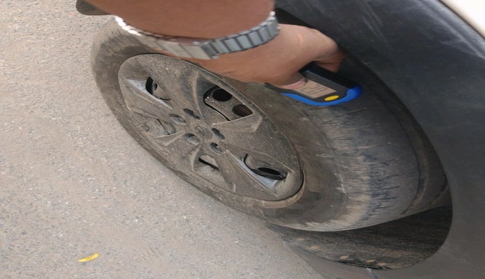 2017 Hyundai Creta S 1.4 DIESEL, Diesel, Manual, 1,72,718 km, tyre