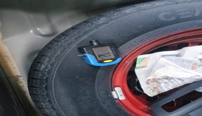 2025 Nissan MAGNITE Visia EZ-Shift, Petrol, Automatic, 13,528 km, tyre