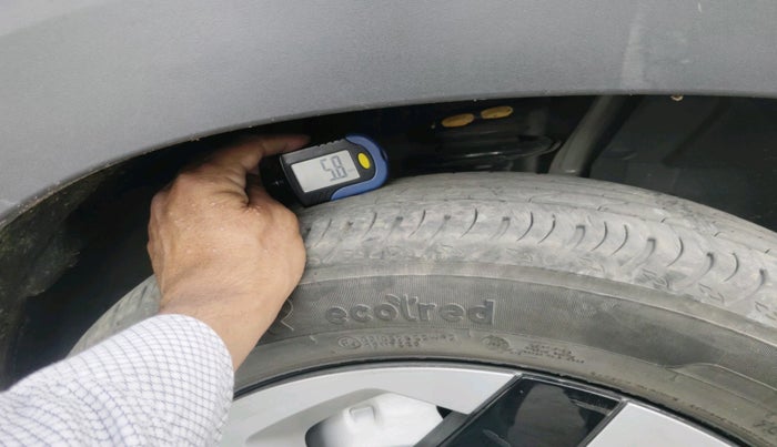 2025 Nissan MAGNITE Visia EZ-Shift, Petrol, Automatic, 13,528 km, tyre