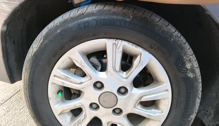 2017 Tata Tiago XZA PETROL, Petrol, Automatic, 60,383 km, tyre