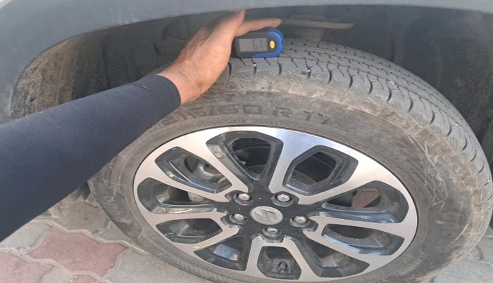 2025 Maruti Grand Vitara DELTA SMART HYBRID, Petrol, Manual, 5,373 km, tyre