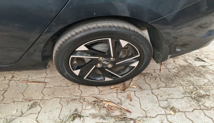 2021 Hyundai Verna SX (O) 1.5 VTVT IVT, Petrol, Automatic, 83,245 km, tyre