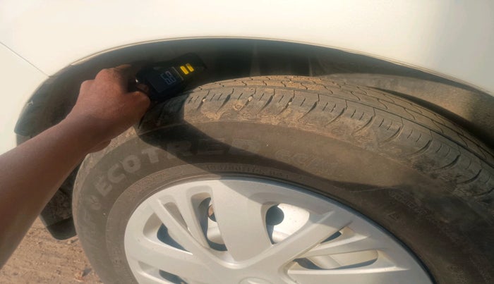 2024 Maruti Swift LXi, Petrol, Manual, 9,350 km, tyre