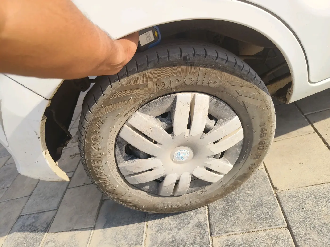 2018 Maruti Alto 800 LXI, CNG, Manual, 1,16,514 km, tyre
