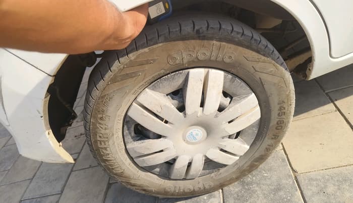 2018 Maruti Alto 800 LXI, CNG, Manual, 1,16,514 km, tyre
