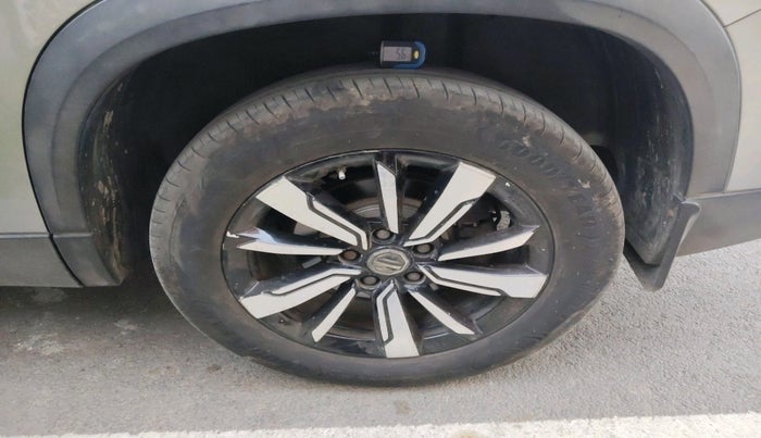 2019 MG HECTOR SHARP 2.0 DIESEL, Diesel, Manual, 71,984 km, tyre