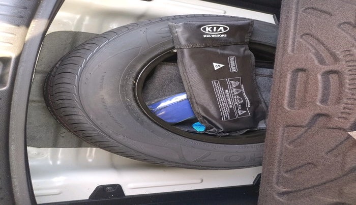 2021 KIA SELTOS HTK PLUS 1.5 IMT, Petrol, Manual, 34,401 km, tyre