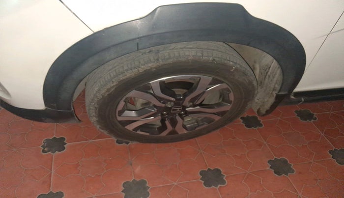 2019 Honda WR-V 1.5L I-DTEC VX MT, Diesel, Manual, 1,09,646 km, tyre