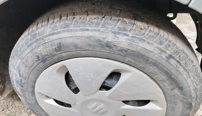 2019 Maruti Celerio VXI, CNG, Manual, 51,237 km, tyre