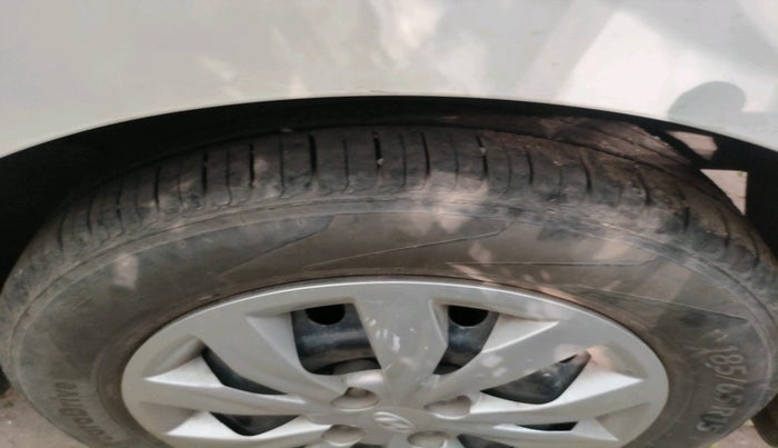 2017 Hyundai Verna 1.6 EX CRDI, Diesel, Manual, 58,858 km, tyre