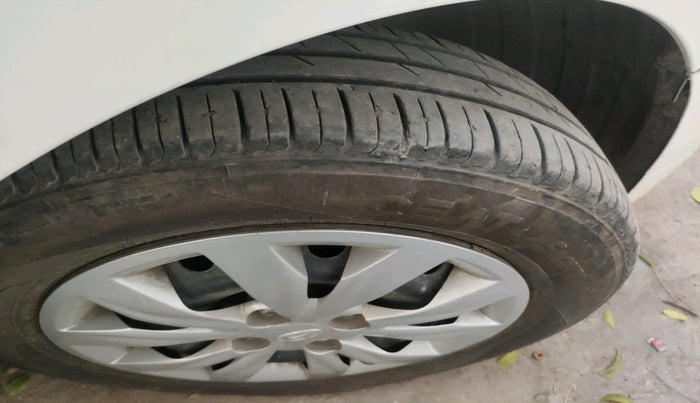 2017 Hyundai Verna 1.6 EX CRDI, Diesel, Manual, 58,858 km, tyre