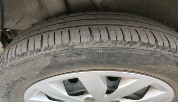 2017 Hyundai Verna 1.6 EX CRDI, Diesel, Manual, 58,858 km, tyre