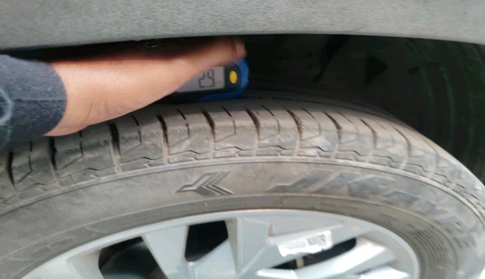 2023 Hyundai Creta SX 1.5 PETROL, Petrol, Manual, 18,445 km, tyre