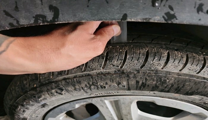 2023 KIA SONET HTK PLUS 1.0 IMT, Petrol, Manual, 5,480 km, tyre