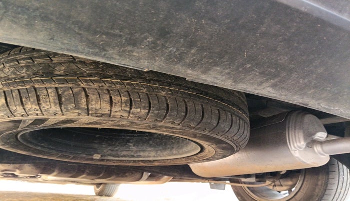 2023 KIA CARENS PREMIUM 1.5 PETROL 7 STR, Petrol, Manual, 21,549 km, tyre