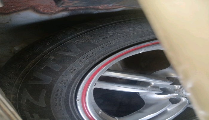 2017 Nissan Micra Active XL, CNG, Manual, 1,35,397 km, tyre