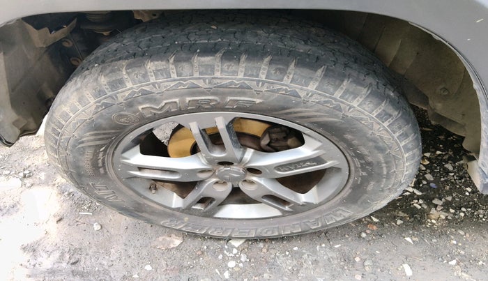 2023 Mahindra Thar LX HT PETROL 4WD MT, Petrol, Manual, 40,217 km, tyre