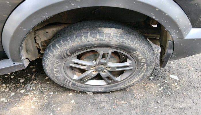 2023 Mahindra Thar LX HT PETROL 4WD MT, Petrol, Manual, 40,217 km, tyre