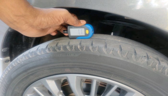 2019 Maruti Ertiga ZXI+ SHVS, Petrol, Manual, 25,384 km, tyre