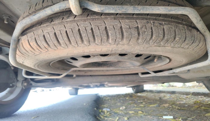 2022 Maruti Ertiga ZXI+ SHVS, CNG, Manual, 81,361 km, tyre