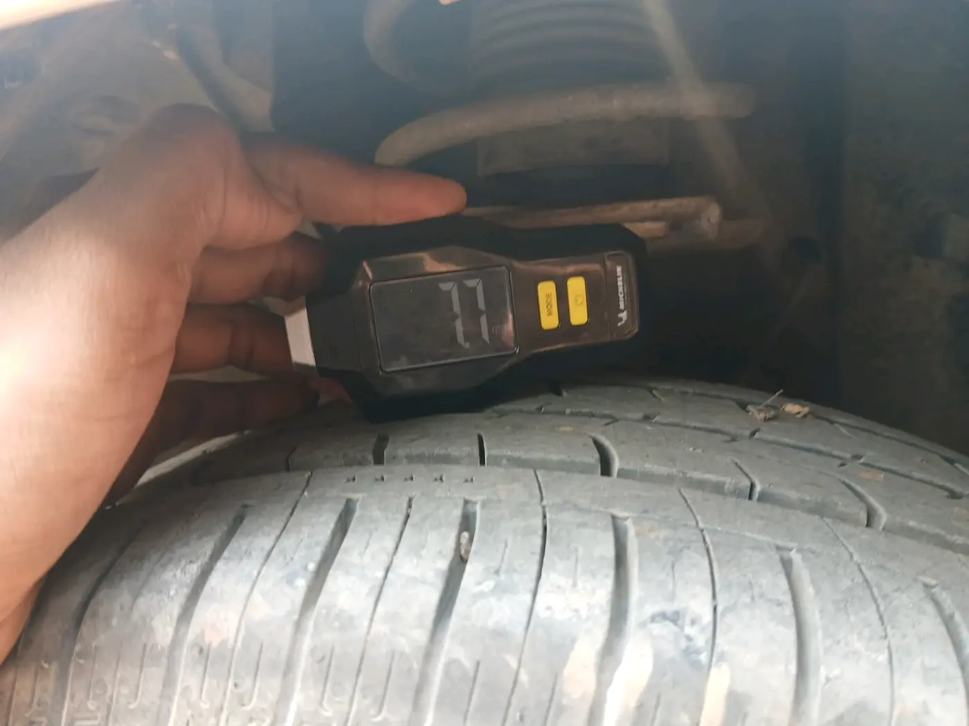 2022 Tata ALTROZ XZ PETROL, Petrol, Manual, 20,382 km, tyre