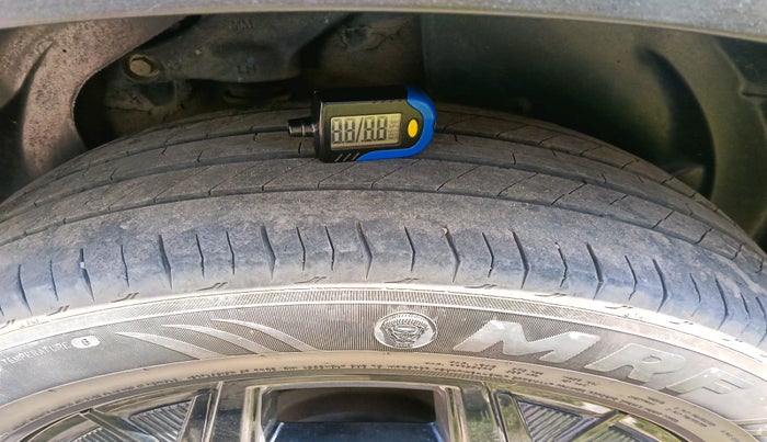 2024 Tata Harrier FEARLESS DARK EDITION AT, Diesel, Automatic, 47,381 km, tyre