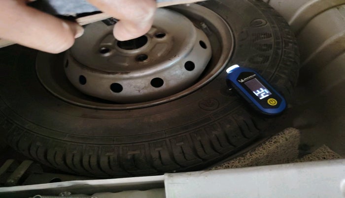 2012 Maruti Alto LXI, Petrol, Manual, 19,614 km, tyre