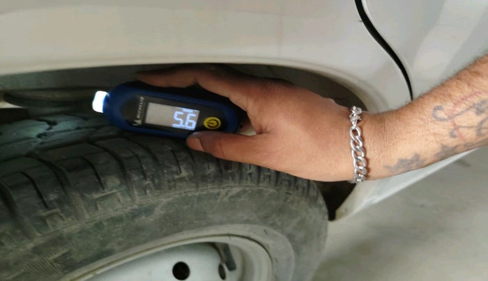 2012 Maruti Alto LXI, Petrol, Manual, 19,614 km, tyre